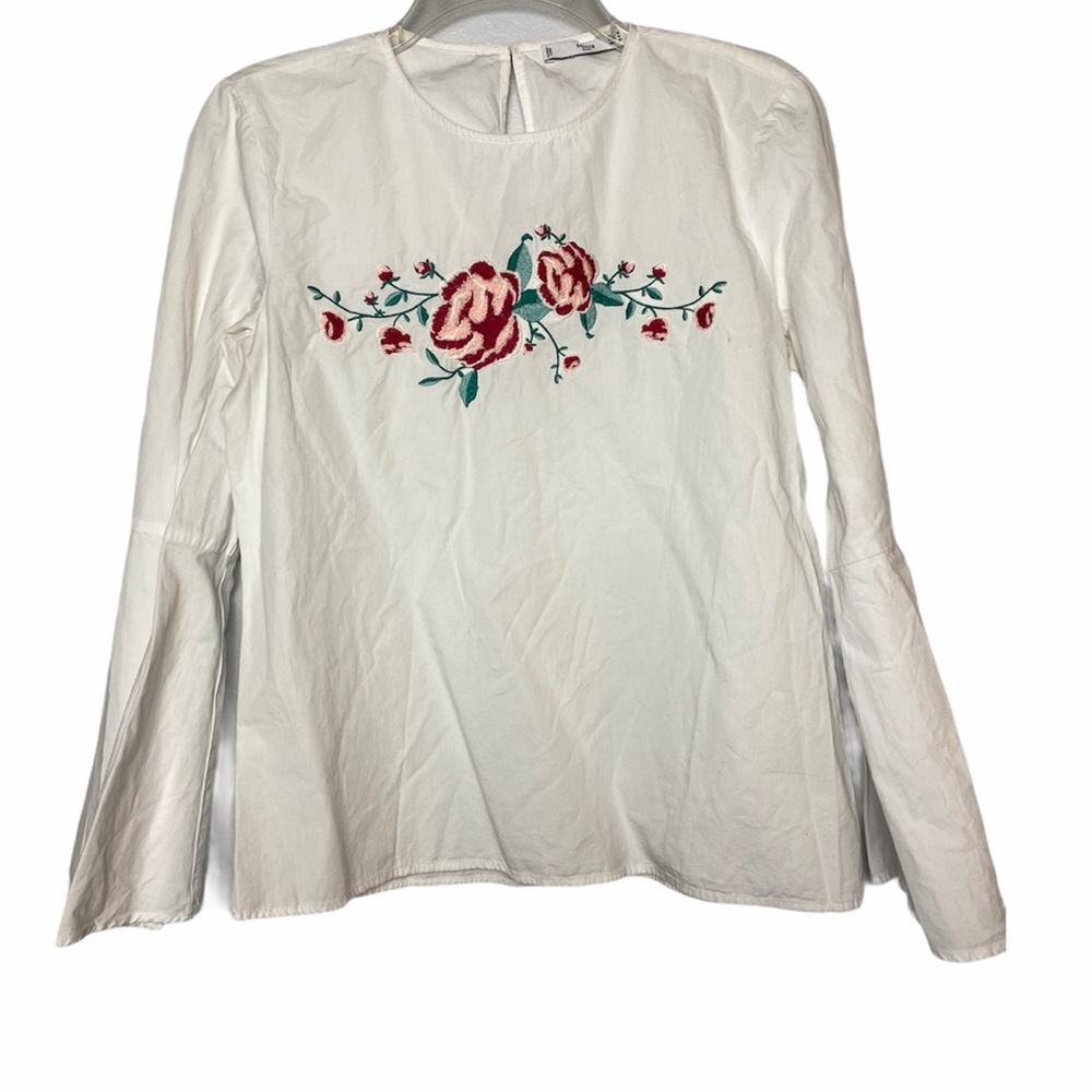 MNG Suit bell sleeve rose embroidered top